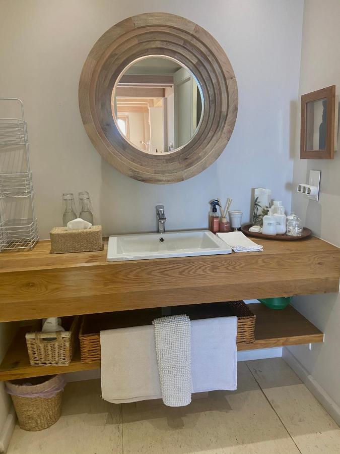 קייפטאון Villa Del Mar - "Luxurious En-Suite Bedroom With Lounge And Stunning Sea View Balcony In Bantry Bay" מראה חיצוני תמונה