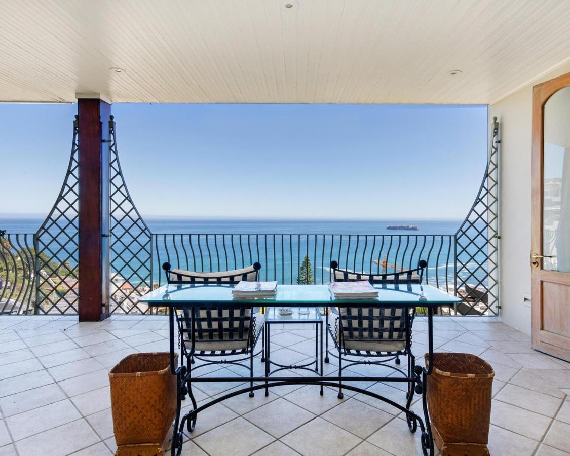 קייפטאון Villa Del Mar - "Luxurious En-Suite Bedroom With Lounge And Stunning Sea View Balcony In Bantry Bay" מראה חיצוני תמונה