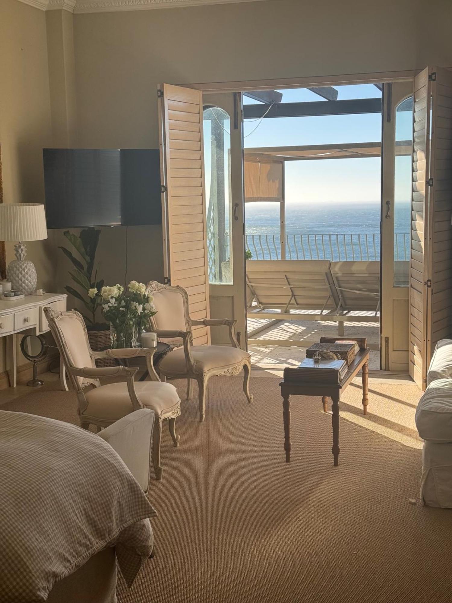 קייפטאון Villa Del Mar - "Luxurious En-Suite Bedroom With Lounge And Stunning Sea View Balcony In Bantry Bay" מראה חיצוני תמונה